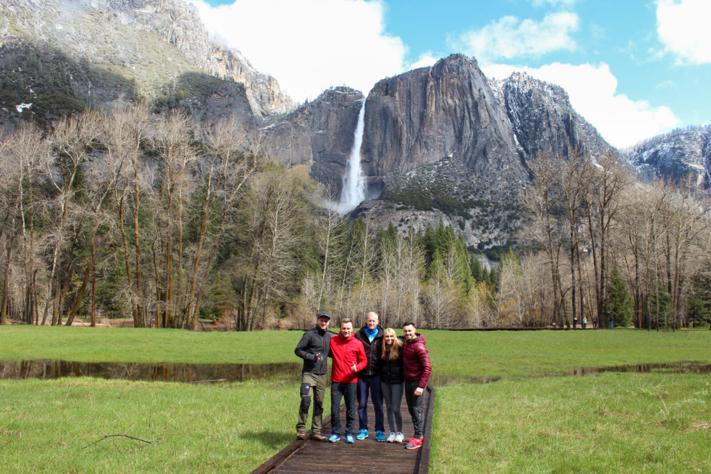 Celá parta pohromade