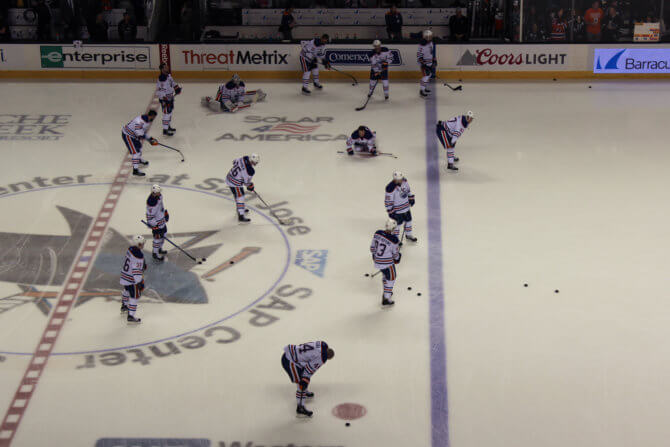 Rozcvička olejárov.. Nájdete Sekeru?