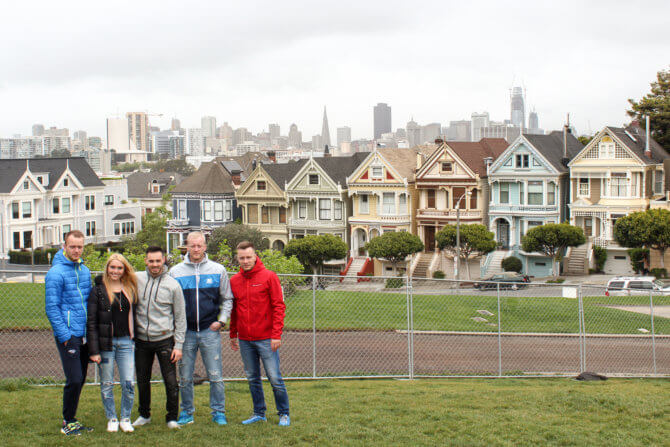 Takmer pohľadnicová fotka s Painted Ladies