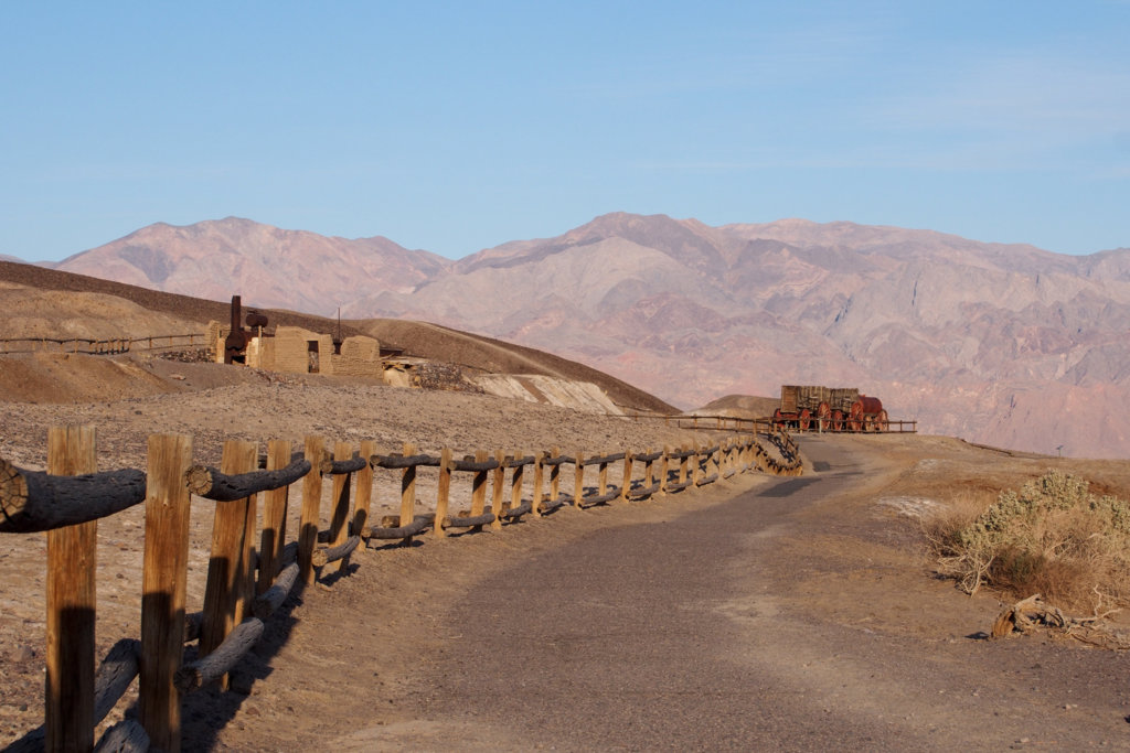 Cesta do bývalých baní na bórax
