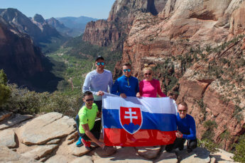 Nech vedia odkiaľ sme