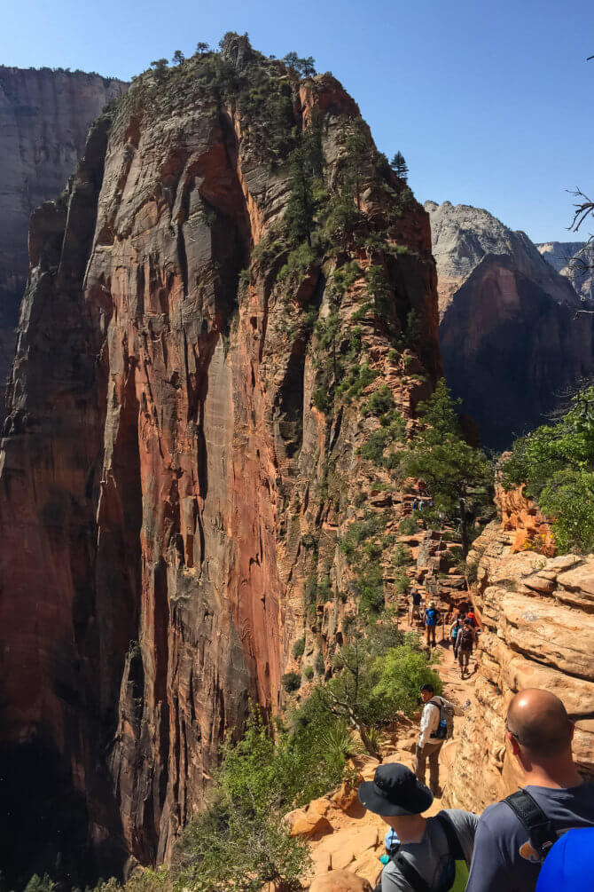 Tak tam hore pristávajú anjeli