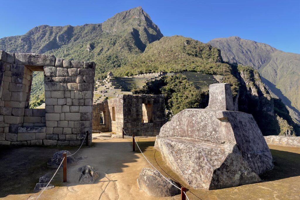 machu-picchu-intihuatana
