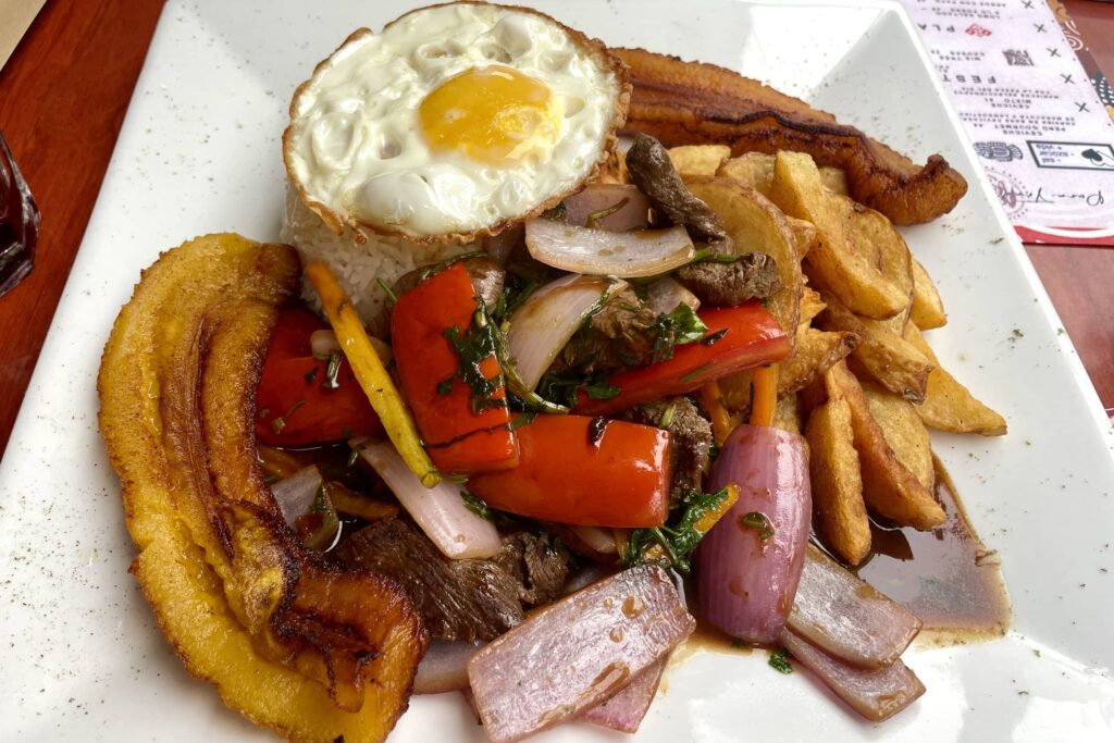 peru-jedlo-lomo-saltado
