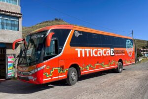 autobus titicaca