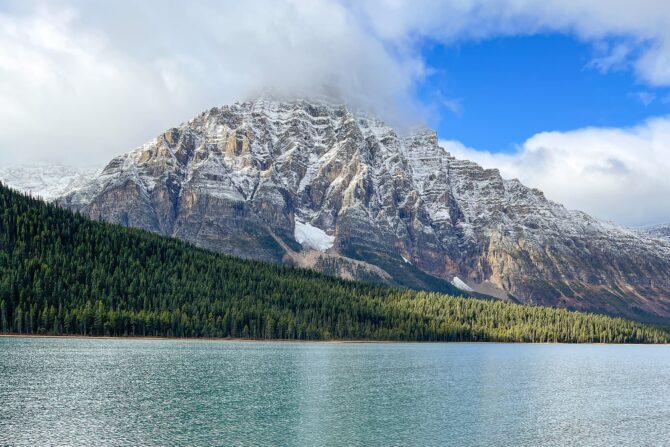 icefields parkway Waterfowl Lake
